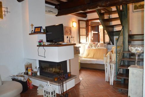 T411 - Appartamento in Vendita Castagneto Carducci 10
