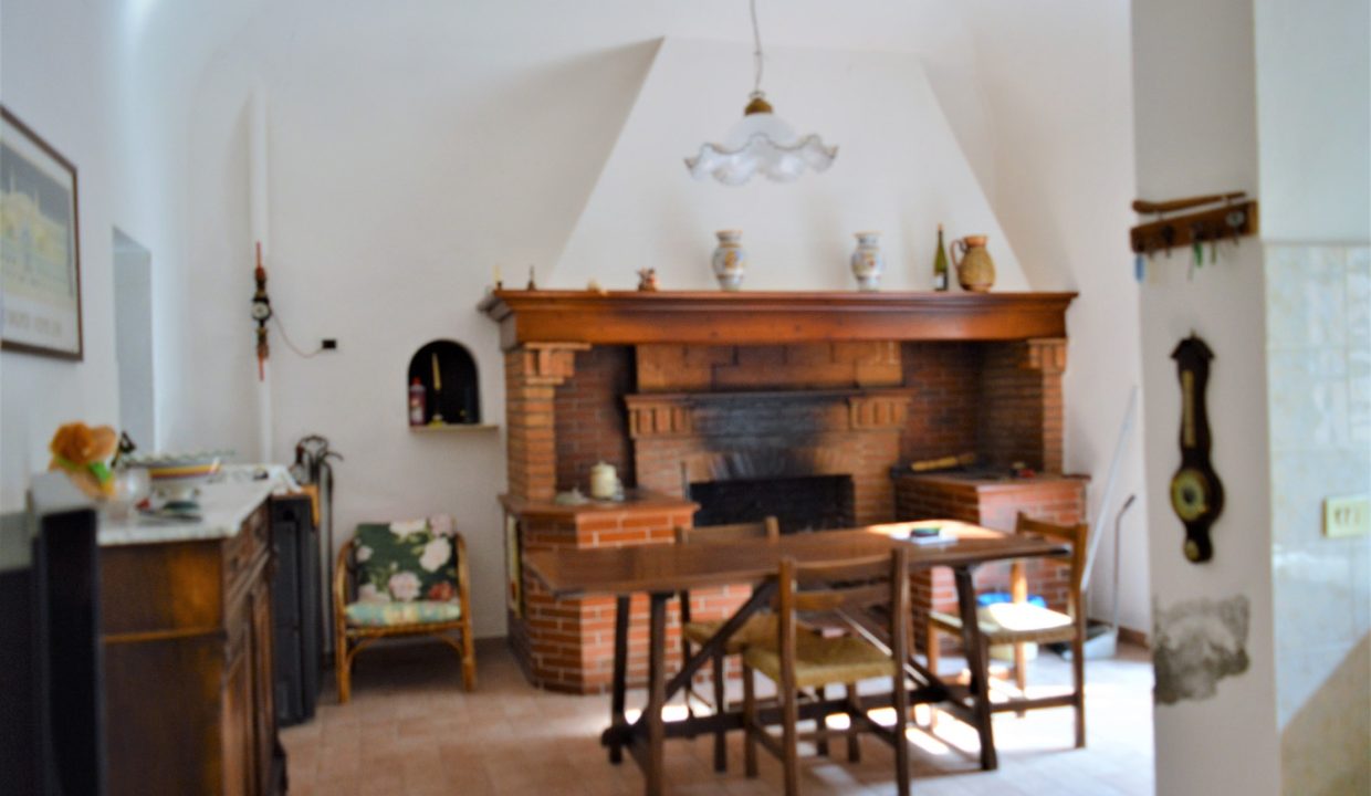 T903 - Villa in Vendita a Montecatini Val di Cecina 04