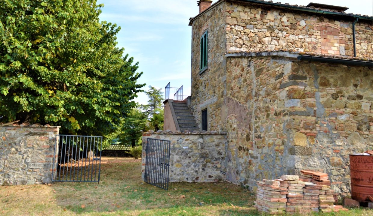 T903 - Villa in Vendita a Montecatini Val di Cecina 17