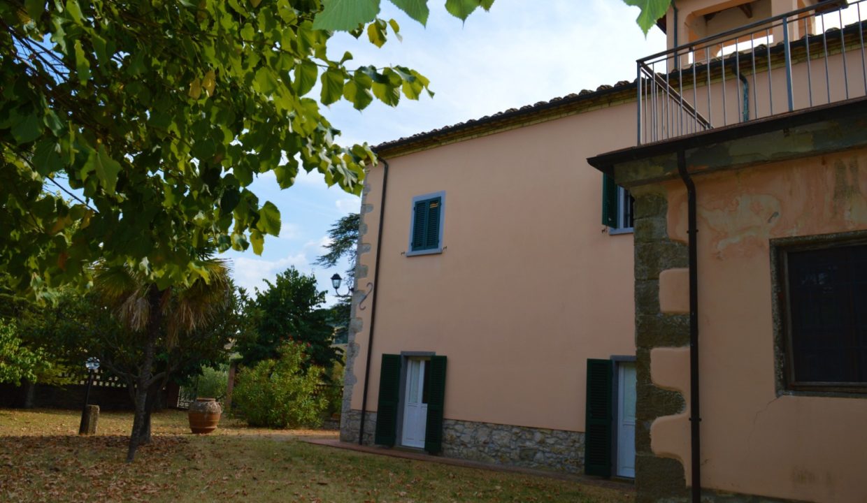 T903 - Villa in Vendita a Montecatini Val di Cecina 20