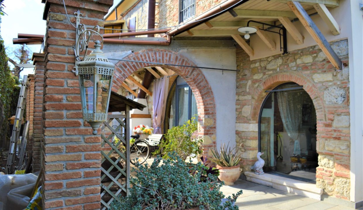 T904 - Villa in Vendita a Cecina 07