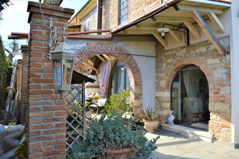 T904 - Villa in Vendita a Cecina 07