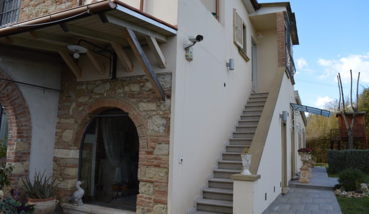 T904 - Villa in Vendita a Cecina 10