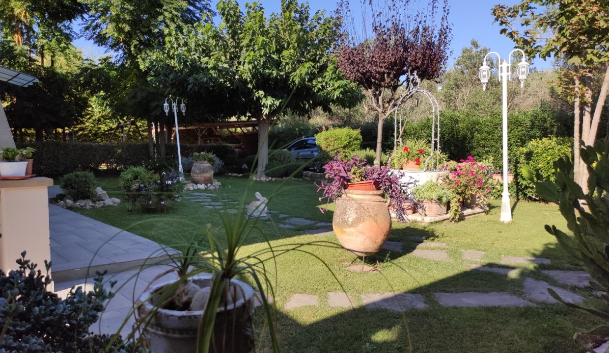 T904 - Villa in Vendita a Cecina 13