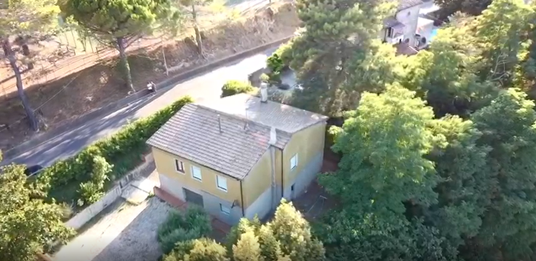 CASA INDIPENDENTE CON GIARDINO SULLE COLLINE