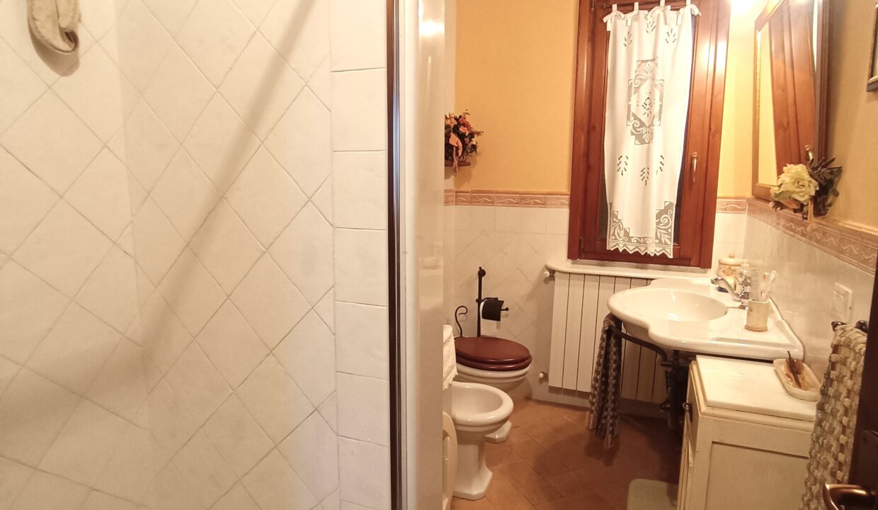 1744963911379